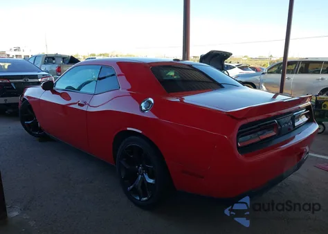 2018 Dodge Challenger Sxt z USA, uszkodzony, nr VIN 2C3CDZAGXJH153052